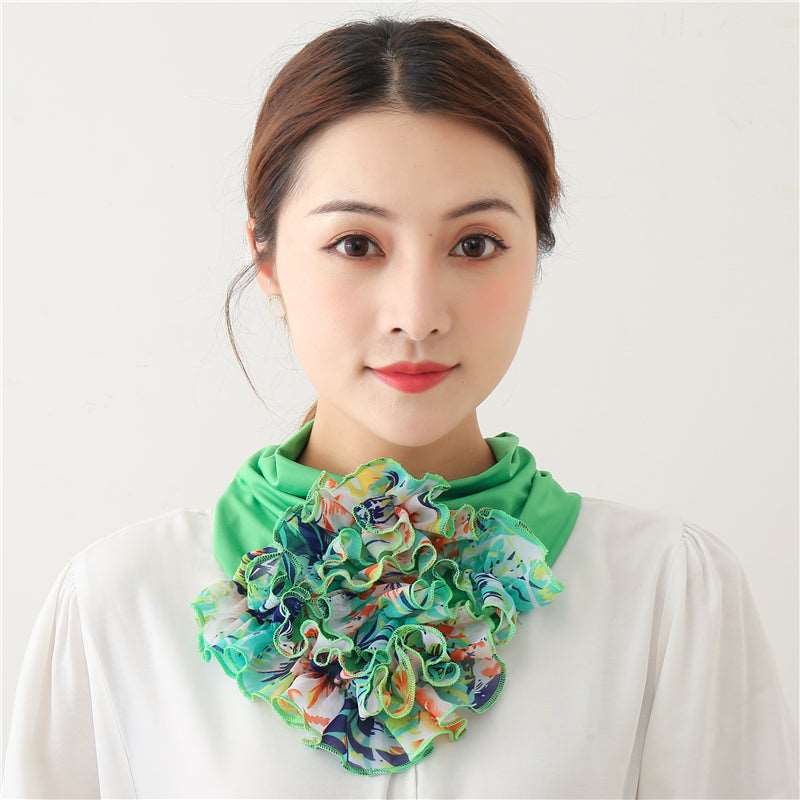 Women's bib scarf