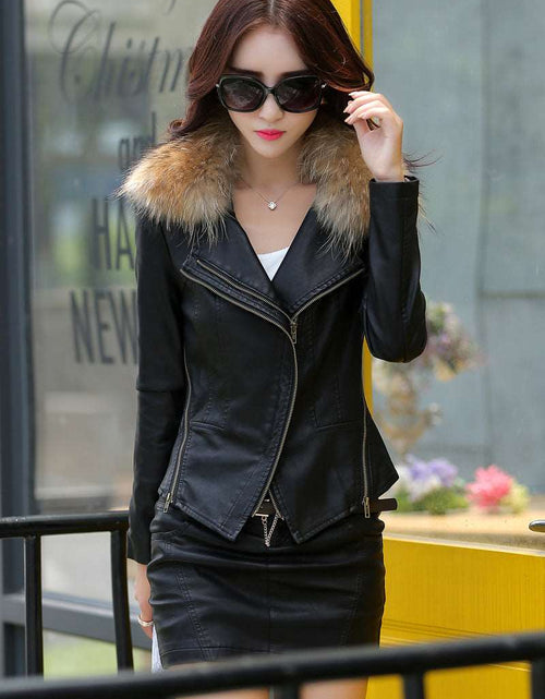 Load image into Gallery viewer, Short Style Slim-Fit Plus Cotton Belt Raccoon Fur Collar Coat Black
