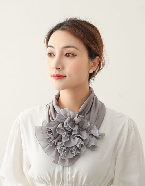 Load image into Gallery viewer, Women&#39;s bib scarf Grey
