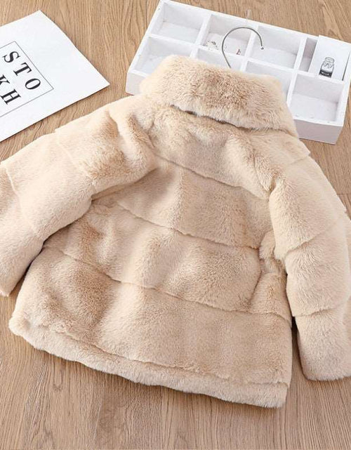 Load image into Gallery viewer, Cutie Winter Fur Coat for Young Girls Fur Short Coat Children&#39;s Fur Coat (80cm to 110cm)
