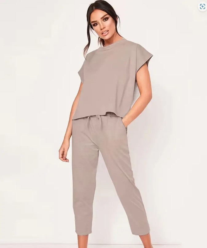 Effortless Casual Set: Short Sleeve Round Neck Top and Drawstring Cropped Pants - Simple, Basic, and Comfortable for Everyday Wear Apricot