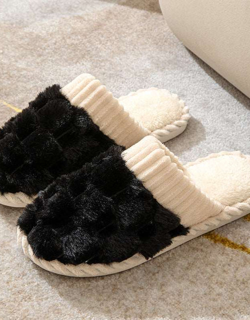 Load image into Gallery viewer, Indoor Warm Platform Couple Plush Slippers Black
