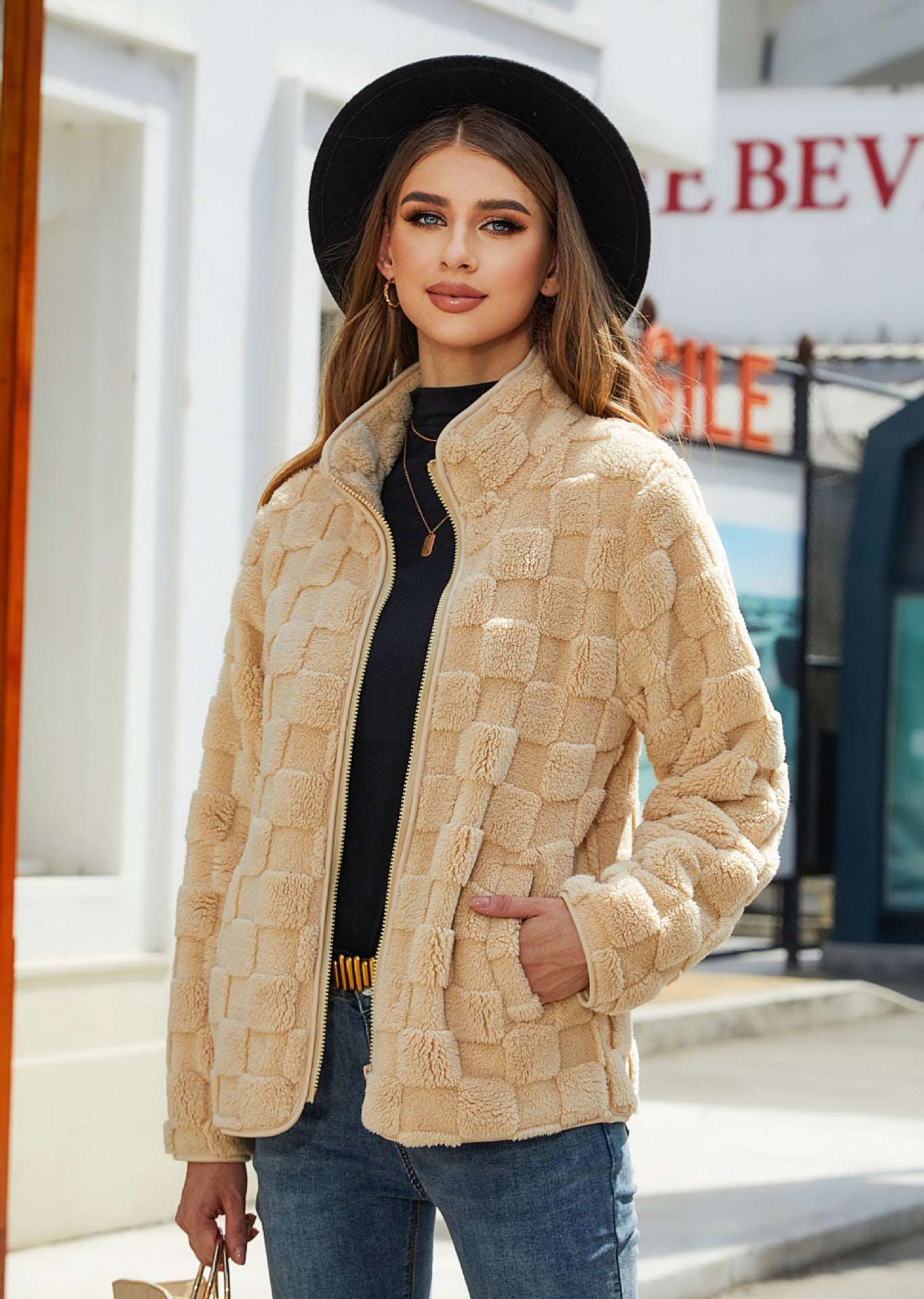 Stand-up Collar Plush Jacket Winter Long-sleeved Loose Zipper Cardigan Fashion Solid Color Checkerboard Design Coat Women Outwear Apricot