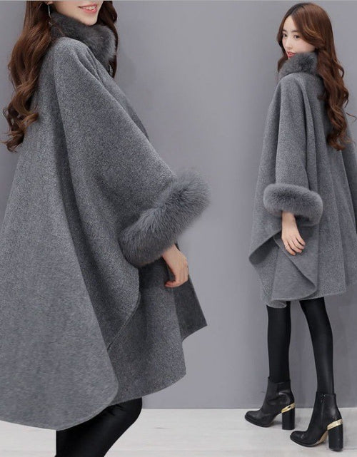 Load image into Gallery viewer, Temperament Commute Style Batwing Sleeve Fox Fur Collar Mid-length Woolen Coat
