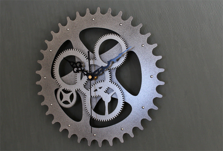 Metal Texture European Style Retro Gear Clock