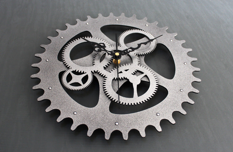 Metal Texture European Style Retro Gear Clock