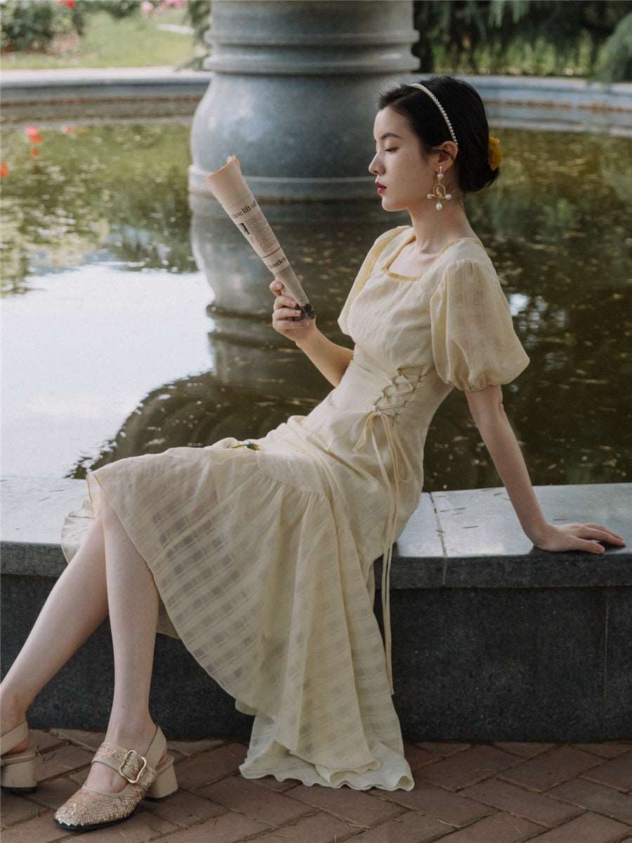 Light Yellow Chiffon Temperament Commute Style Fishtail Skirt Puff Short Sleeve Square Collar Lady Retro Waist-controlled Self-tie Dress Light Yellow