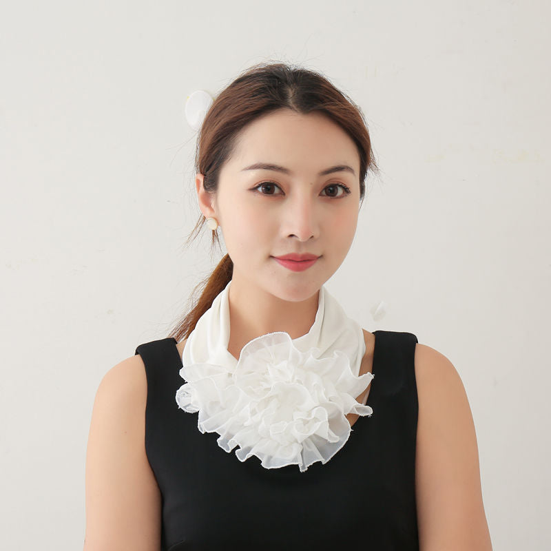 Women's bib scarf White