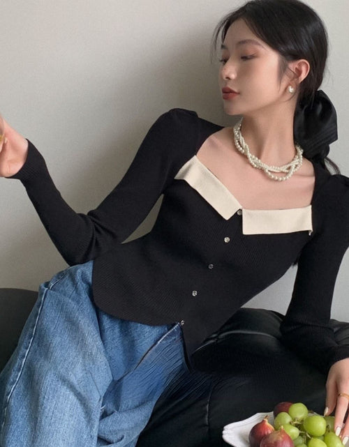 Load image into Gallery viewer, Square Collar Elastic Cotton Fiber Irregular Color-blocked Collarbone Puff Sleeve Sweater
